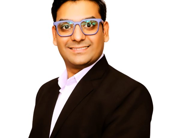 Dr. (Hon.) Kshitiz Vishnoi Champions India's Clean Energy Future Through Innovation, Capacity Building, and Sustainable Leadership