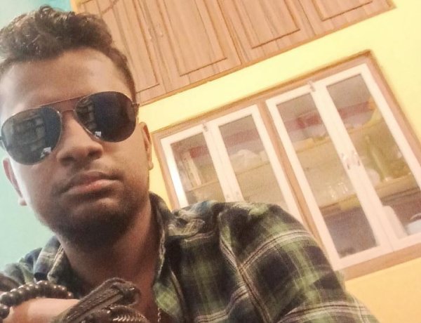 Tamoghna Dey: A Distinctive Voice in Contemporary Literature
